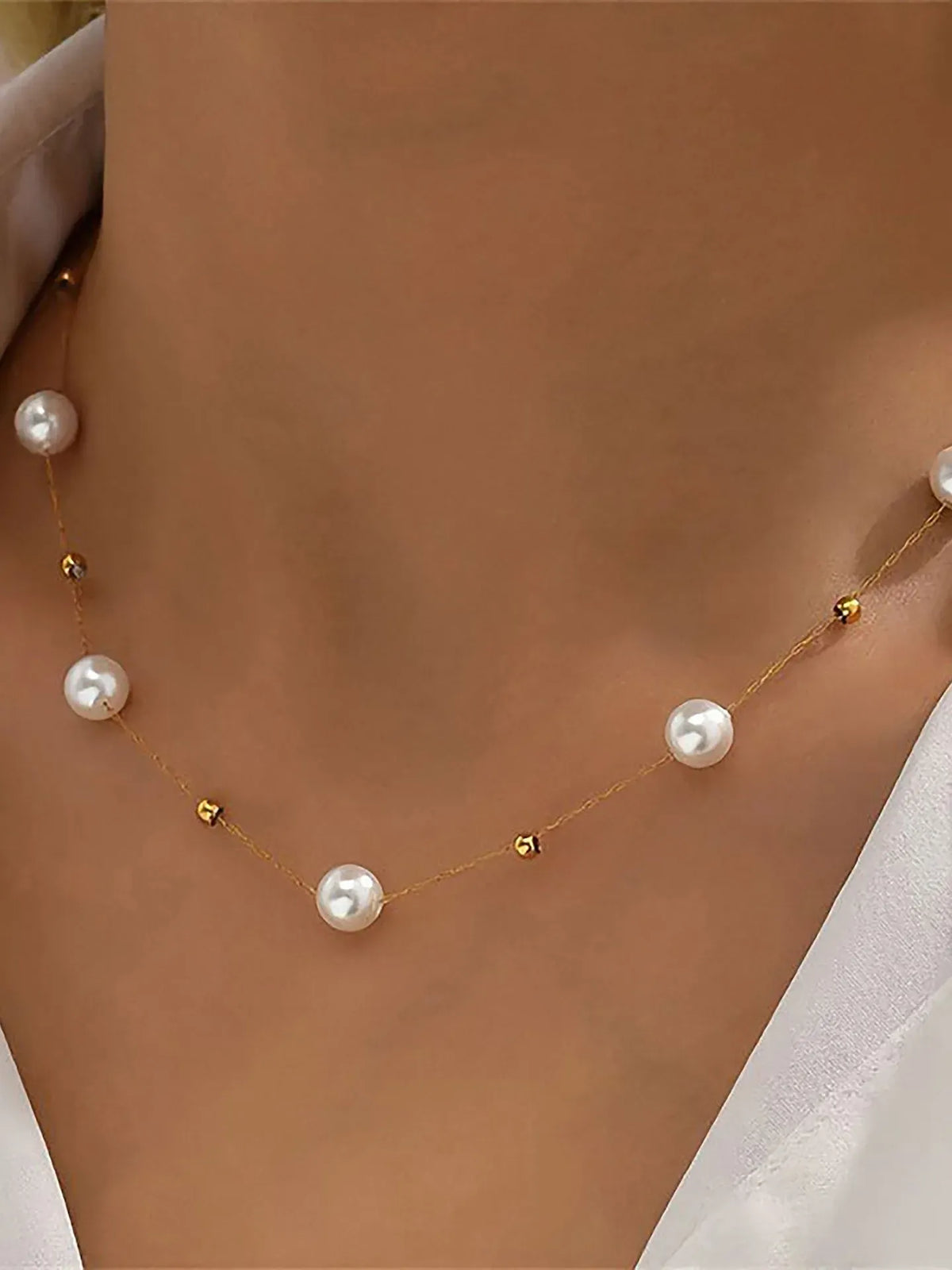 Pearl artificial jewellery   chokers necklace